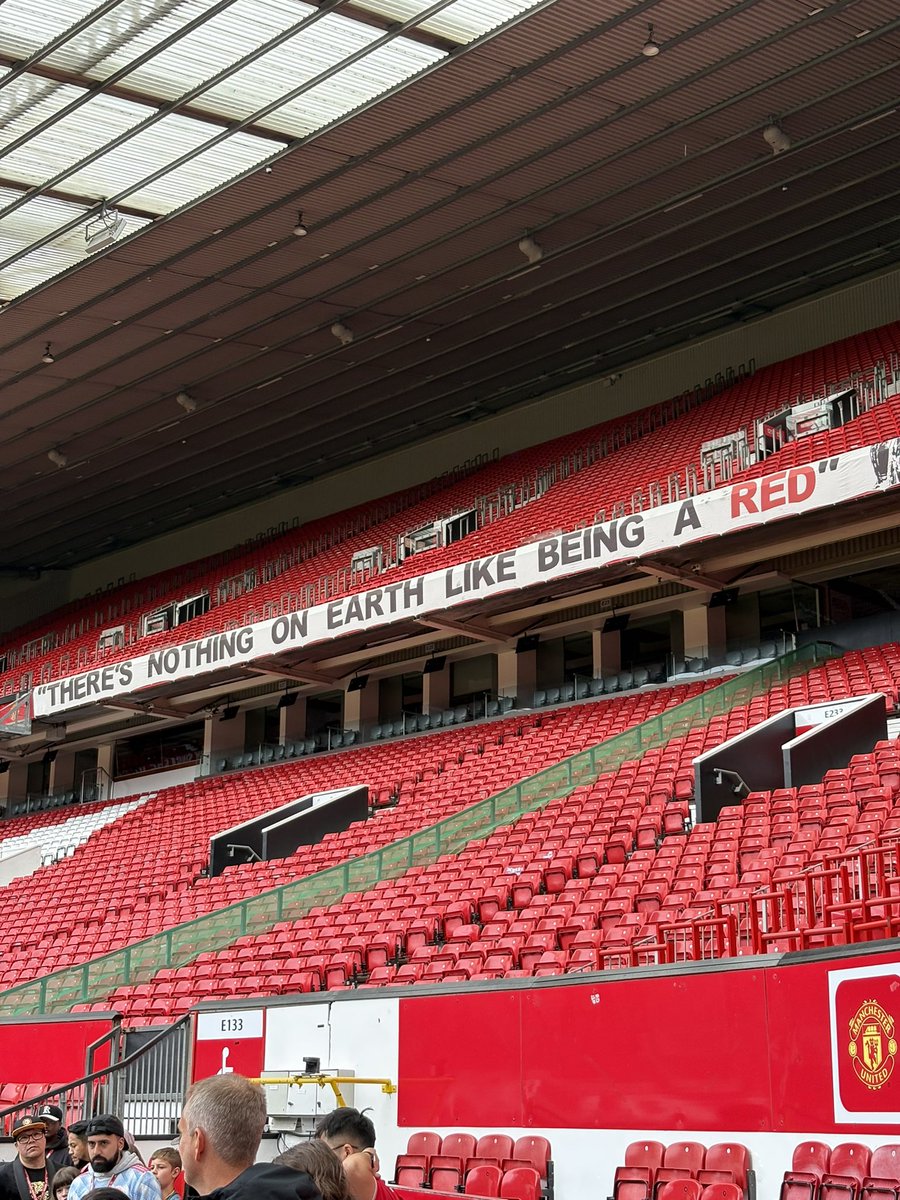 daanitrigo's tweet photo. Manchester United virou o Nottingham Forest, negócio é aceitar que uma temporada boa será um top 8 com o acúmulo do mínimo de humilhações possíveis. Obrigado, gigante, sempre estará no meu coração, porém te colocar na prateleira do NewCastle vai ajudar muito a minha saude mental https://t.co/LNSKLXW594