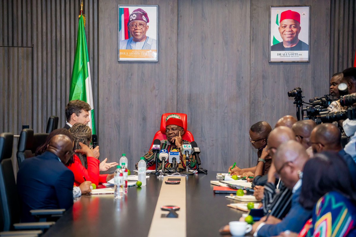 alexottiofr's tweet photo. Today, I had the honour of receiving the British Deputy High Commissioner to Nigeria, Mr. Jonny Baxter, and his team in my office. Our discussions centered on strengthening collaboration between the United Kingdom and Abia State in key areas such as digital transformation, power, trade, investment, education, and governance.

Mr. Baxter reaffirmed the UK’s commitment to supporting initiatives that unlock Abia’s economic potential, including the Financial Sector Deepening Africa (FSD Africa) programme on waste recycling and the Digital Access Programme (DAP) aimed at expanding digital inclusion. He also visited the Geometric Power Plant in Aba, acknowledging the critical role of reliable electricity in driving industrial growth.

I emphasized that power, digital connectivity, and skilled manpower are central to Abia’s transformation agenda. Our administration is working to expand electricity supply, strengthen healthcare delivery, and boost manufacturing and exports from Aba’s vibrant industrial base. We are also engaging partners to advance recycling, digital inclusion, and medical infrastructure that will reverse medical tourism.

The partnership with the UK is a welcome development, and we look forward to deepening government-to-government and business-to-business ties that will accelerate Abia’s journey towards sustainable growth and prosperity.