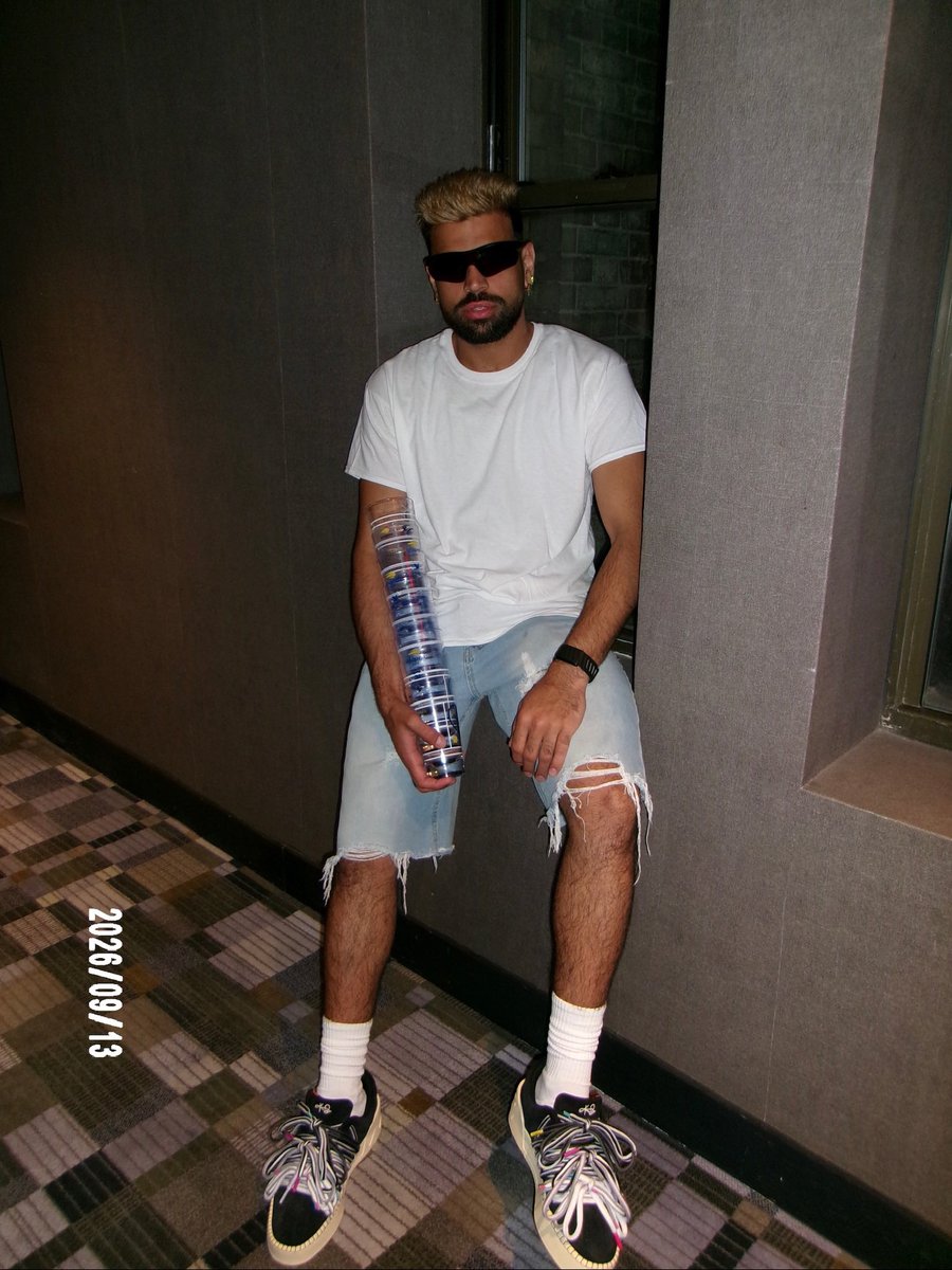 Kingsaif820's tweet photo. NY MUTHAFUCKIN C https://t.co/Qf837Sw2D5