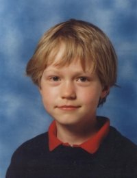 gutpartei's tweet photo. Die Nazis sind ja ein emotional-totes Wrack – eben Nazi-Zombies – aber statt depressiv rumzuhängen bzw. sich aus berechtigter Verzweiflung umzubringen – sprich sich selbst zu ermorden – verbrechen die Nazis die ganze Zeit Gewalt.

Eine un-tote Seuche.

Schlimm.

Diese Nazi-Zombie-Plage.

🌞