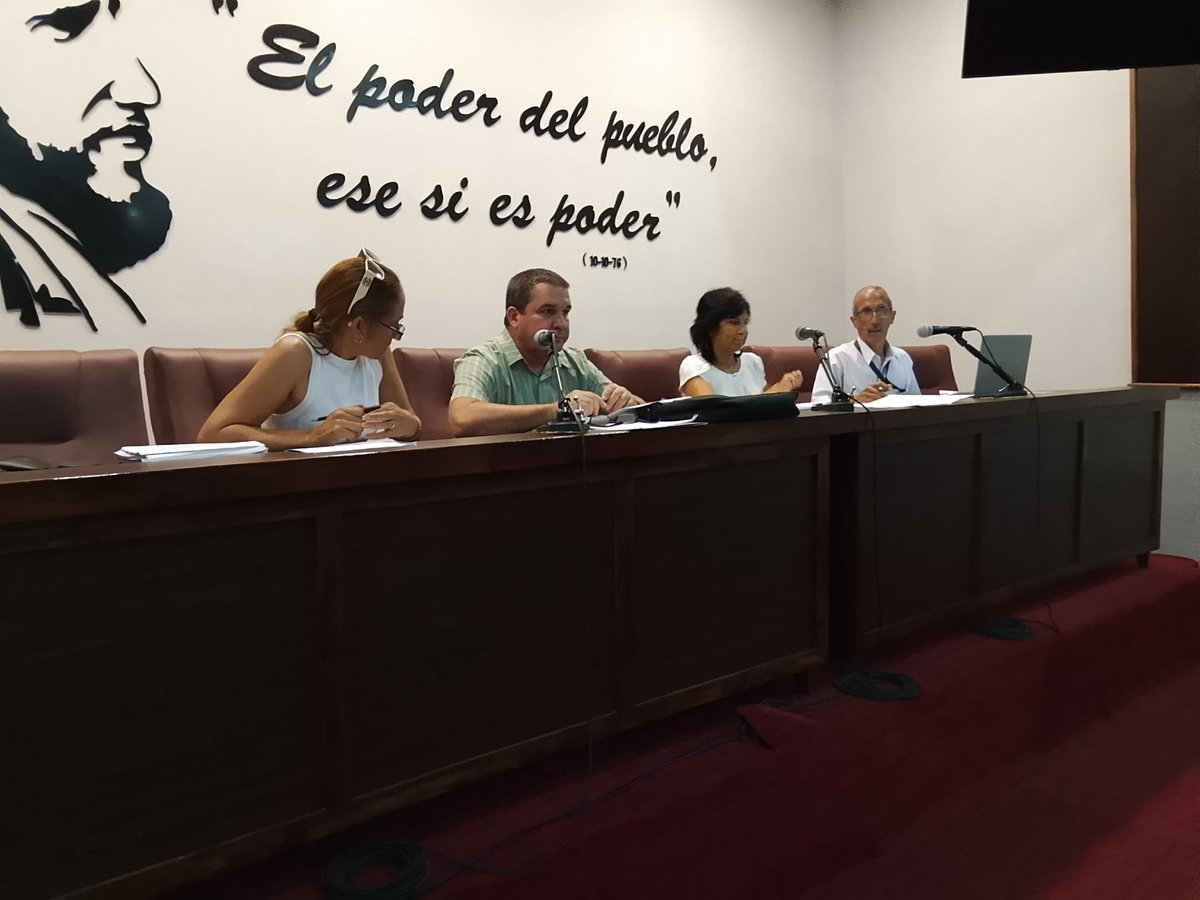 CalexChill's tweet photo. Con la presencia de Susset Rosales Vásquez, Directora General de Desarrollo del MEP y Arnaldo Roso Costales, Director General de Planificación, inicia el intercambio en #PinardelRío sobre los elementos principales que caracterizan la planificación para el 2027 de la provincia. https://t.co/ek0uuWgK6D