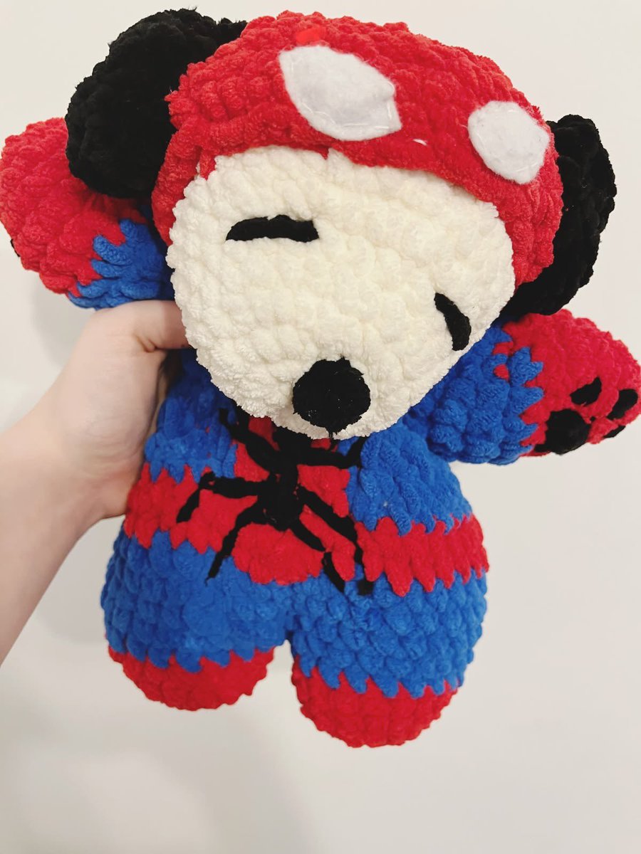 DailySnoopys's tweet photo. 🕸️💙🐾❤️ https://t.co/MkZXcuTncc