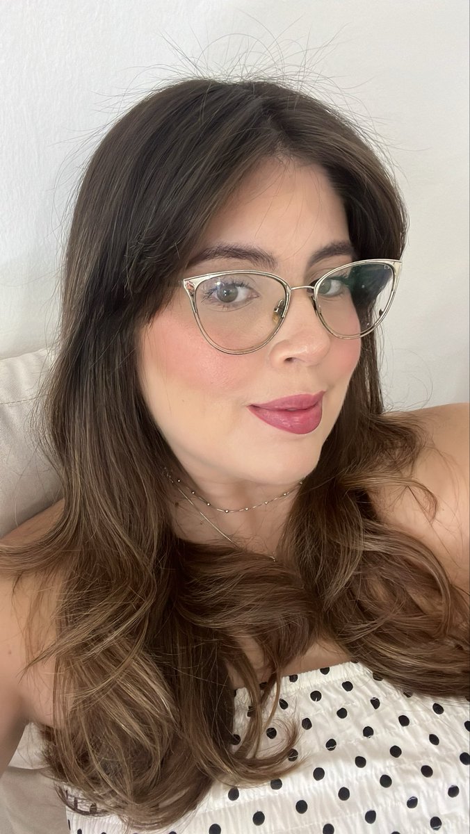 gabriellemottac's tweet photo. Eu / minha colinha https://t.co/ZOqdvAKGtn