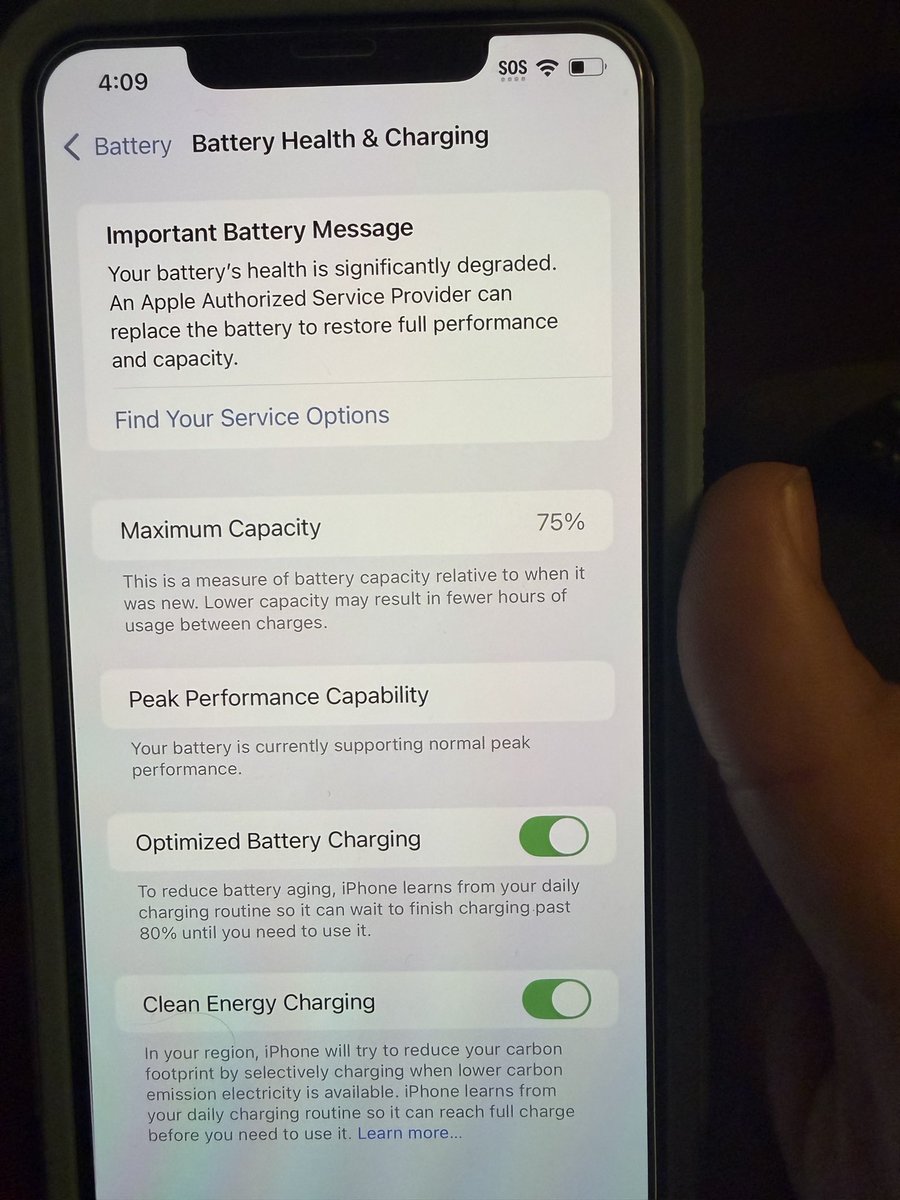 AustinLade92153's tweet photo. @amazon @JeffBezos I ordered a phone off Amazon , it says 80% battery is guaranteed but it’s at 75%. You refuse to do anything except give me a $20 gift card .. this is false advertisement and consumer fraud . Maybe I should contact the @FTC and @BBBTriCounties . Let’s fix this!! https://t.co/3RuuAOceGn