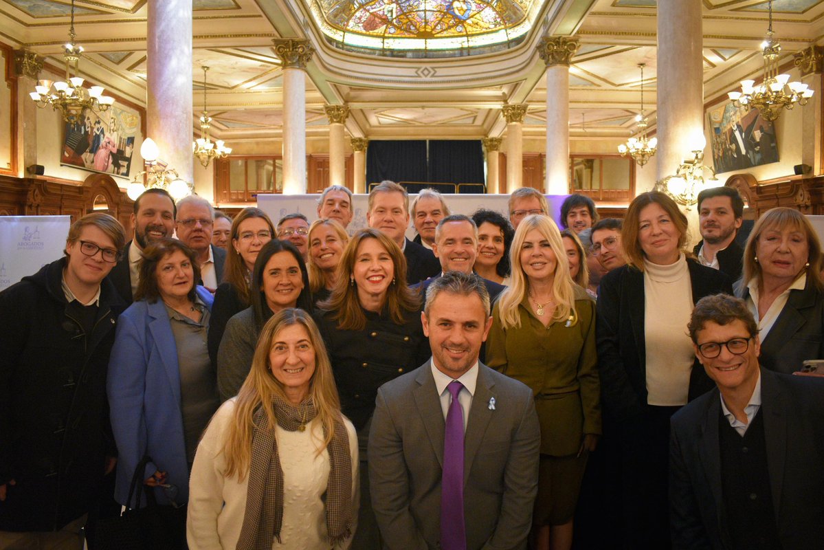 DiegoCarbone72's tweet photo. Hoy lanzamos Abogados por la Libertad. Después de 30 años ejerciendo la abogacía, acepté el desafío de ser candidato al Consejo de la Magistratura de la Ciudad

Gracias a los colegas que nos acompañaron esta mañana

Queremos una Justicia más moderna, ágil y cercana a los porteños https://t.co/uIUmFWqdB0
