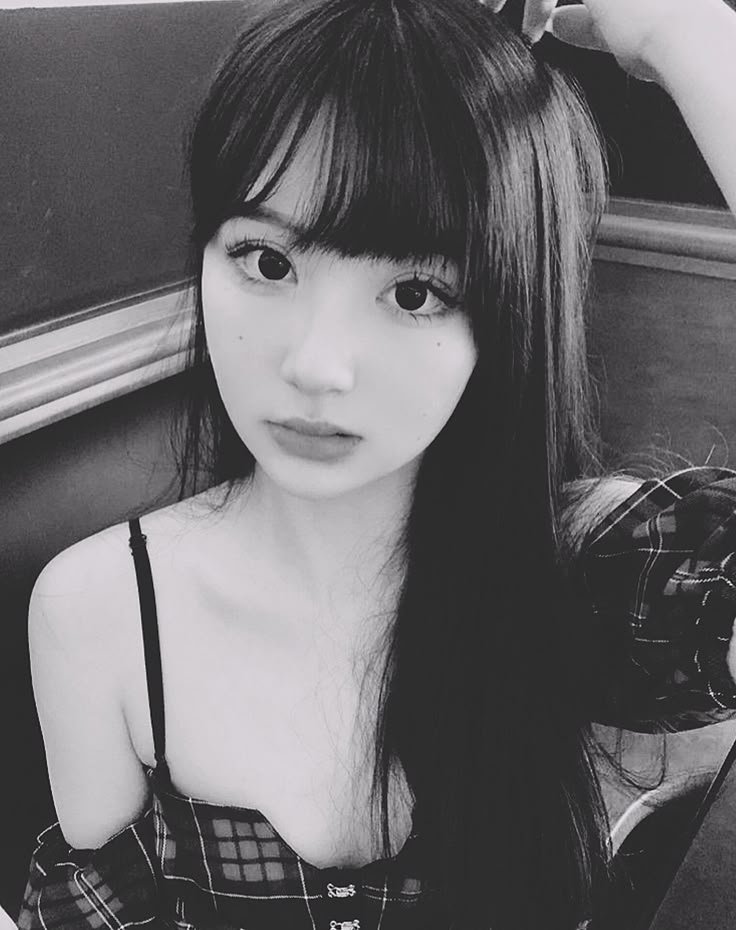 deliicsm's tweet photo. ㅤㅤㅤㅤ𝒞onheça-me.ㅤㅤㅤㅤㅤㅤ

— 𝒩ome : Sakura Yoshida.
— 𝒜ltura : 1.50
— 𝓘dade : 18 anos. 
— 𝒮igno : touro.
— 𝒩acionalidade : russa – japonesa.
— 𝒮exualidade : bissexual.
— ℰstação favorita : Inverno
— 𝒞or favorita : preto,rosa e azul.
ㅤ https://t.co/Z0p5n5xCPs