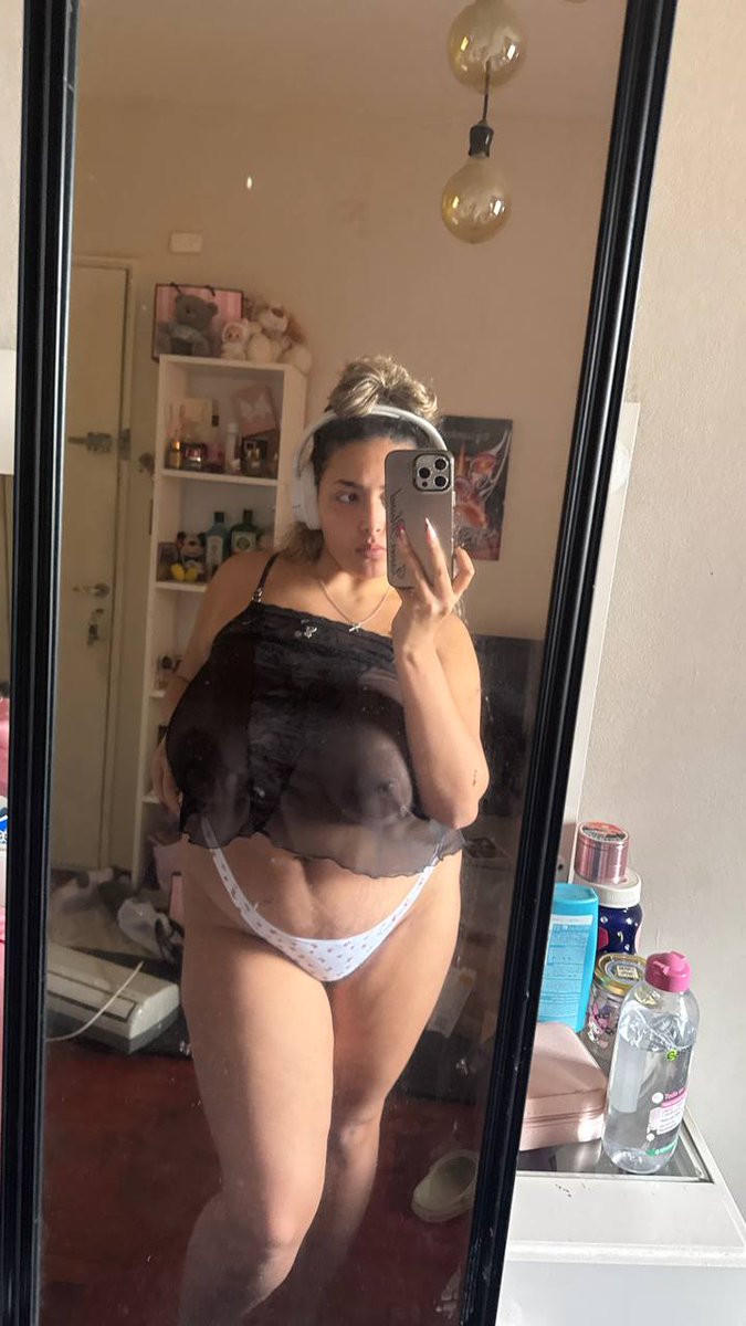 Defneadrcp8ae's tweet photo. smash or pass https://t.co/tZU7fDMwAk