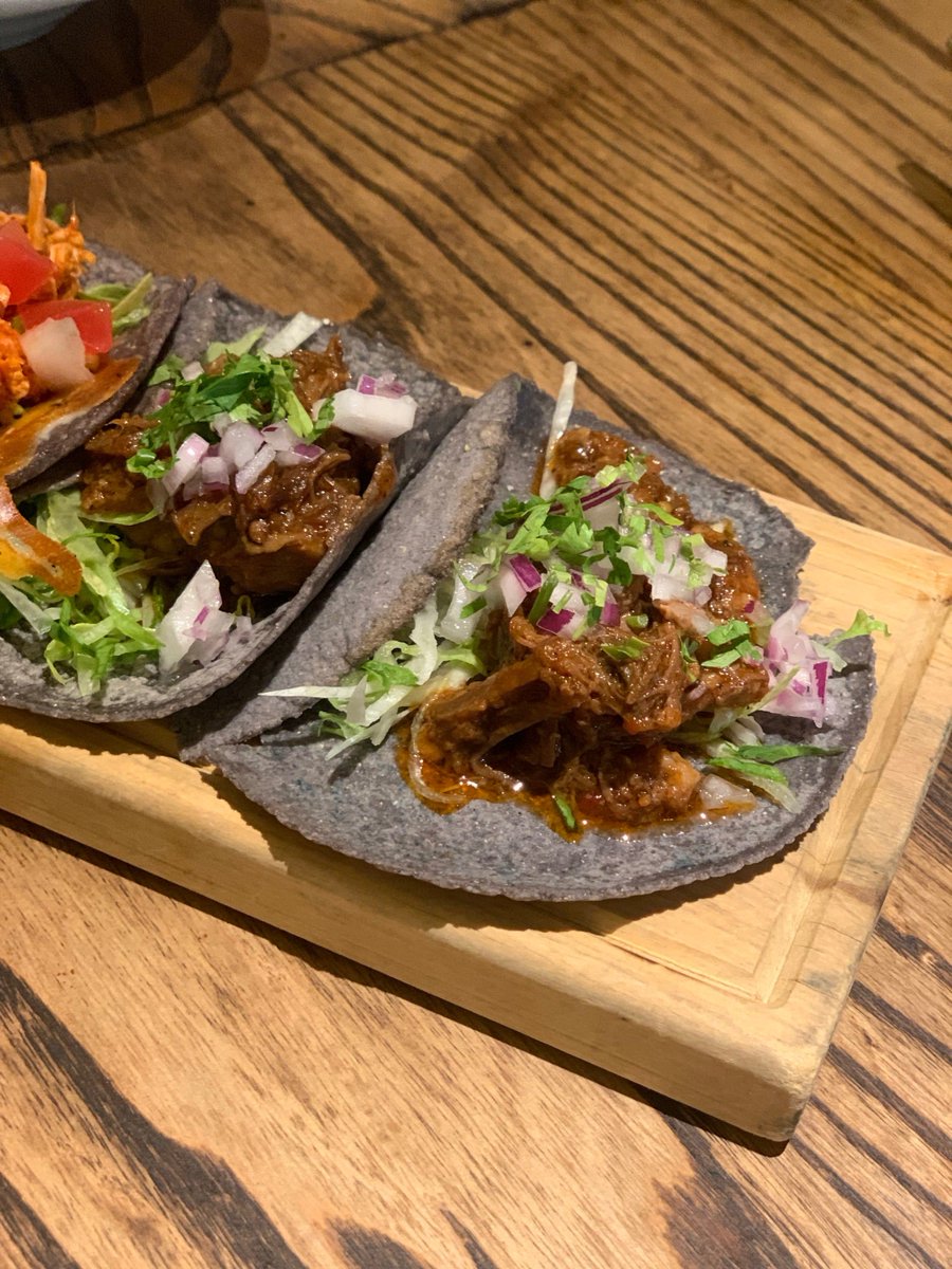MartinArbon's tweet photo. Craving late-night street food  Freshly grilled tacos with zesty salsa and crispy toppings hit different after a long day! https://t.co/P9BxOaXc4r