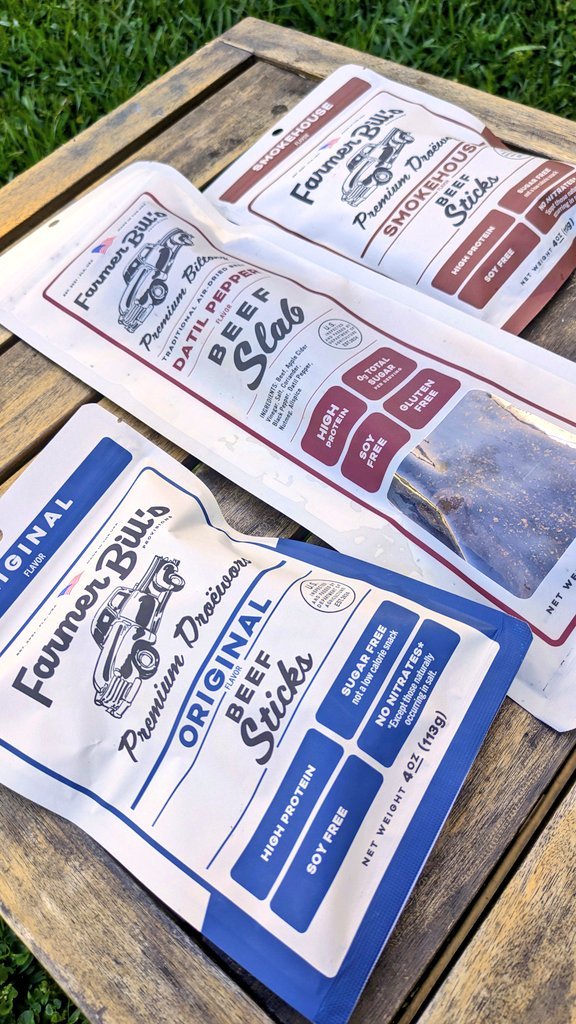 FarmerBills's tweet photo. Giveaway 🥩 we will send this order to a random person who retweets this and another who leaves a comment 

Do both and your chances double 

For every 25k views this post gets, we'll add more sticks and select two additional winners 

May the odds be in your favor! https://t.co/RajRgonzRE