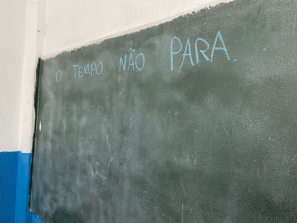 g1's tweet photo. Número de professores idosos mais do que dobra, e o de jovens cai  https://t.co/exu7IPKXbf https://t.co/fFlj5fbAZu