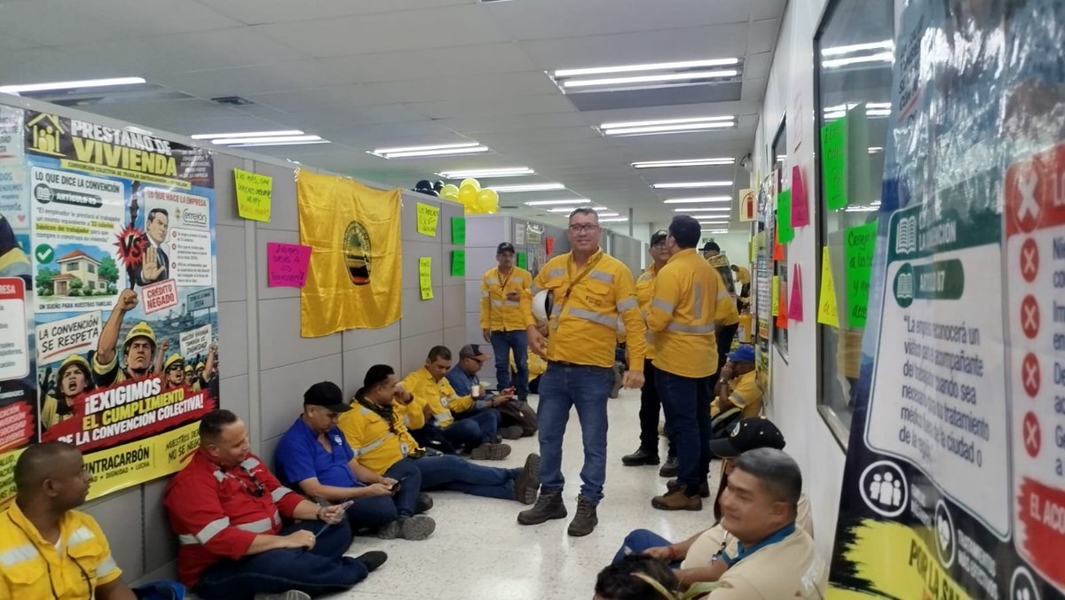 orlancuello's tweet photo. @sintracarbon @CerrejonCol 📩 El 3 de septiembre le escribimos al Presidente de la empresa, Edgar Alfonso, pidiendo un espacio de diálogo de alto nivel.
Nos respondió el Director de RR.HH.
Eso no es una respuesta. Eso es una señal de cómo la empresa asume la gravedad del problema. https://t.co/ZZVcvONmTJ