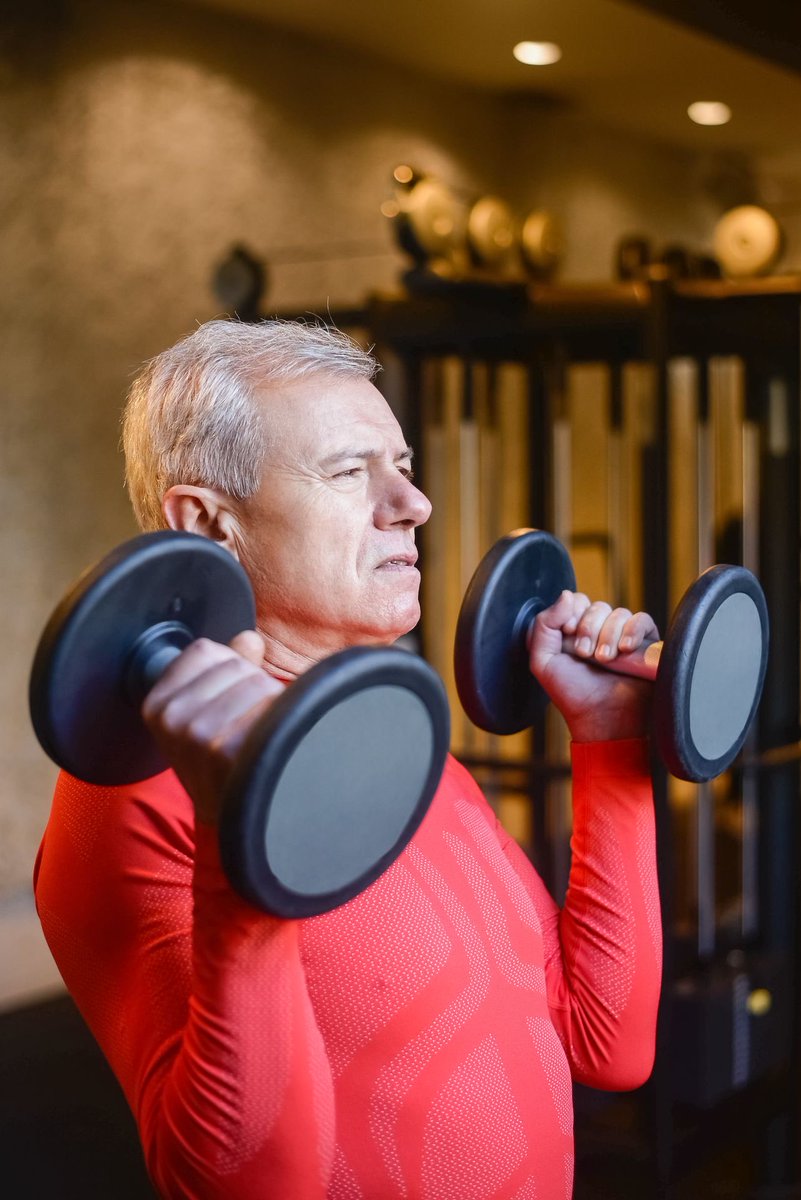 AndrewHuaPT's tweet photo. If your older adult’s strengthening plan is twice-a-week resistance training and you’re wondering whether a third day is worth the effort and the commitment, that question becomes more important when sarcopenia is on the medical chart.

According to a 2025 systematic review and meta-analysis in Aging Clinical and Experimental Research (Yan et al.; 24 randomized trials; 951 older adults diagnosed with sarcopenia), resistance training improved grip strength, gait speed, and several mobility measures versus usual care or education. Handgrip gains were larger with three sessions a week than with two (+3.18 kg versus +1.42 kg on average). Average improvements in grip and gait still sat below the clinically important cut-offs the authors used, and muscle-mass measures did not clearly move.

For many people with diagnosed sarcopenia, progressive resistance training still has its place, and a denser weekly schedule may matter more for strength than for walking speed, without treating average trial gains as a promise of a big personal change.