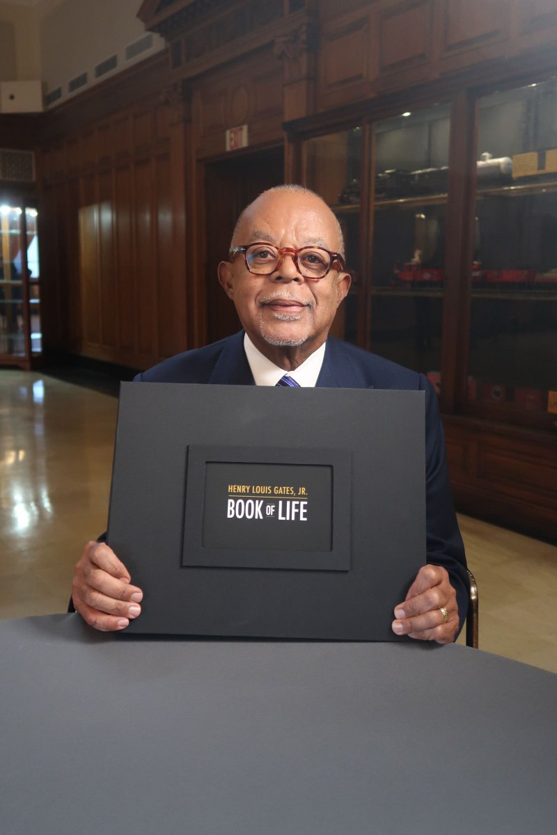 KVIEPBS's tweet photo. Happy Birthday to the incredible Dr. Henry Louis Gates, Jr.! 🎉 From uncovering family histories on Finding Your Roots to decades of groundbreaking storytelling, we're celebrating this legendary historian today. What's your favorite series by Dr. Gates? https://t.co/NkCGmqfX6S