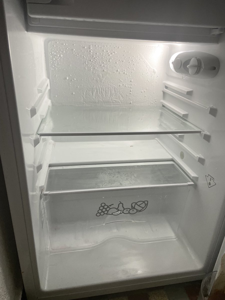CrayonCool_'s tweet photo. la vraie uni student life https://t.co/fSRfMhXxFc