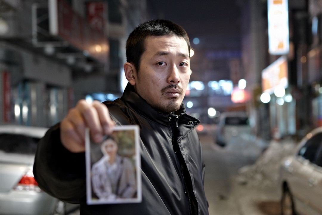 BenjyBox's tweet photo. Na Hong-jin’s THE YELLOW SEA isn’t talked about enough! A brutally bleak, cruel and ridiculously ambitious descent into organised crime, desperation and survival that somehow keeps escalating for 140 minutes without ever losing its grip. An absolute monster of a film. I love it! https://t.co/E4WhGtEbdi