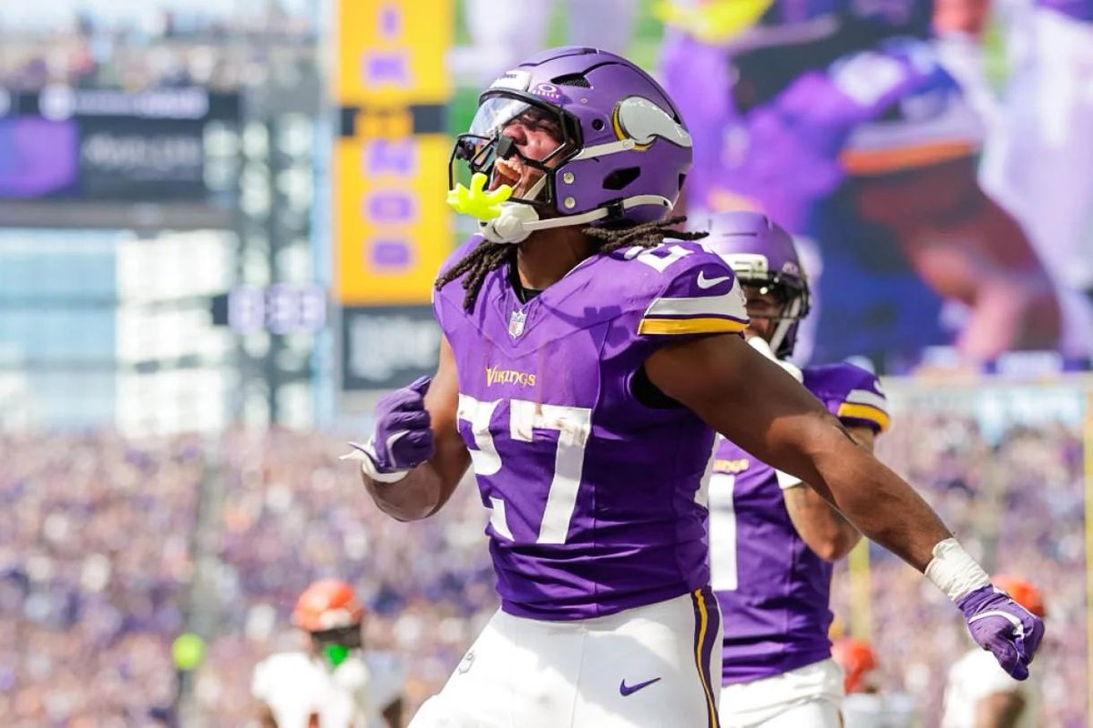 RoundtableSN's tweet photo. Vikings place RB Jordan Mason (thumb) on injured reserve, per @AdamSchefter 

#Skol https://t.co/3McXhVqTUj
