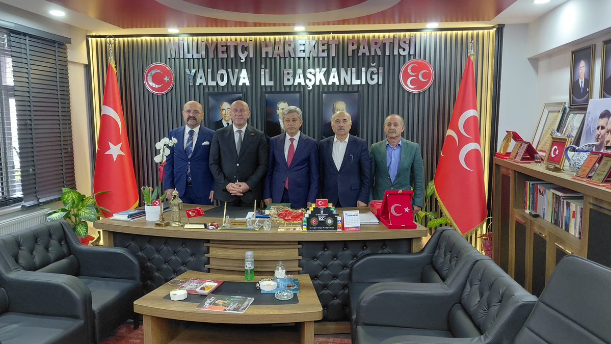 TurkavGenMrk's tweet photo. Genel Başkanımız Ebubekir Korkmaz, Genel Sekreterimiz Zeki Toptaş ve Genel Merkez Yöneticimiz İlyas Gül ve beraberindekiler ile birlikte MHP Yalova İl Başkanı seçilen Mustafa Deviren'e hayırlı olsun ziyaretinde bulundular.
Başkanımıza ve yönetimine başarılar dileriz. https://t.co/eqZ5ilO4iG