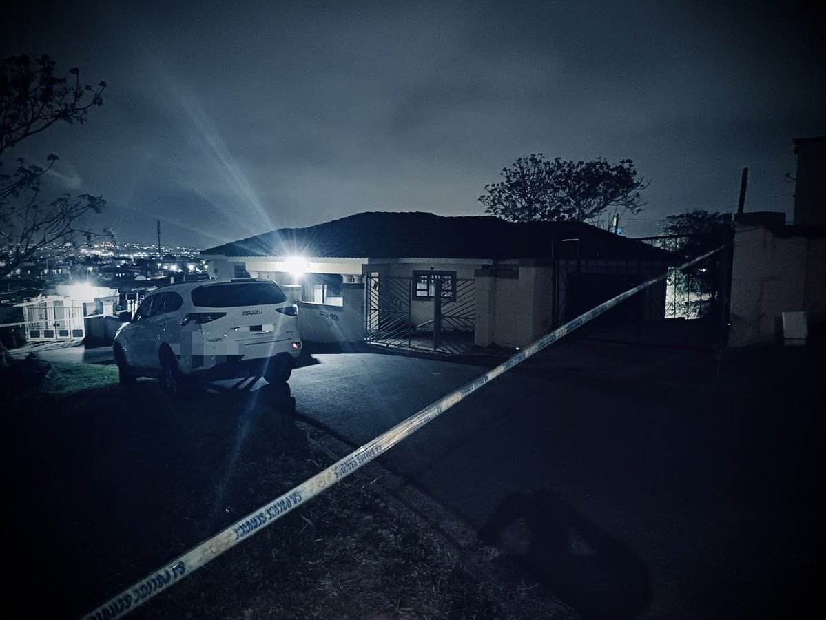 DasenThathiah's tweet photo. BREAKING NEWS | A West Gang member has been killed in a deadly confrontation with police in Inanda this evening. 

Known as “Sniper,” he was linked to many cases of murder, attempted murder, armed robbery and kidnapping. 

He also featured in a recent viral video showing several young men shooting randomly in KwaMashu. 

Members of the Inanda SAPS Task Team, assisted by SA Tactical Enforcement, found the man in the back room of a property during a crime intelligence-led operation. 

He allegedly tried to shoot the officers, but they escaped without injury. 

One firearm has been recovered, along with an iPhone that was taken from a kidnapping victim. 

Three victims were rescued by the same team in Mzomusha last month after a ransom demand.

@eNCA
