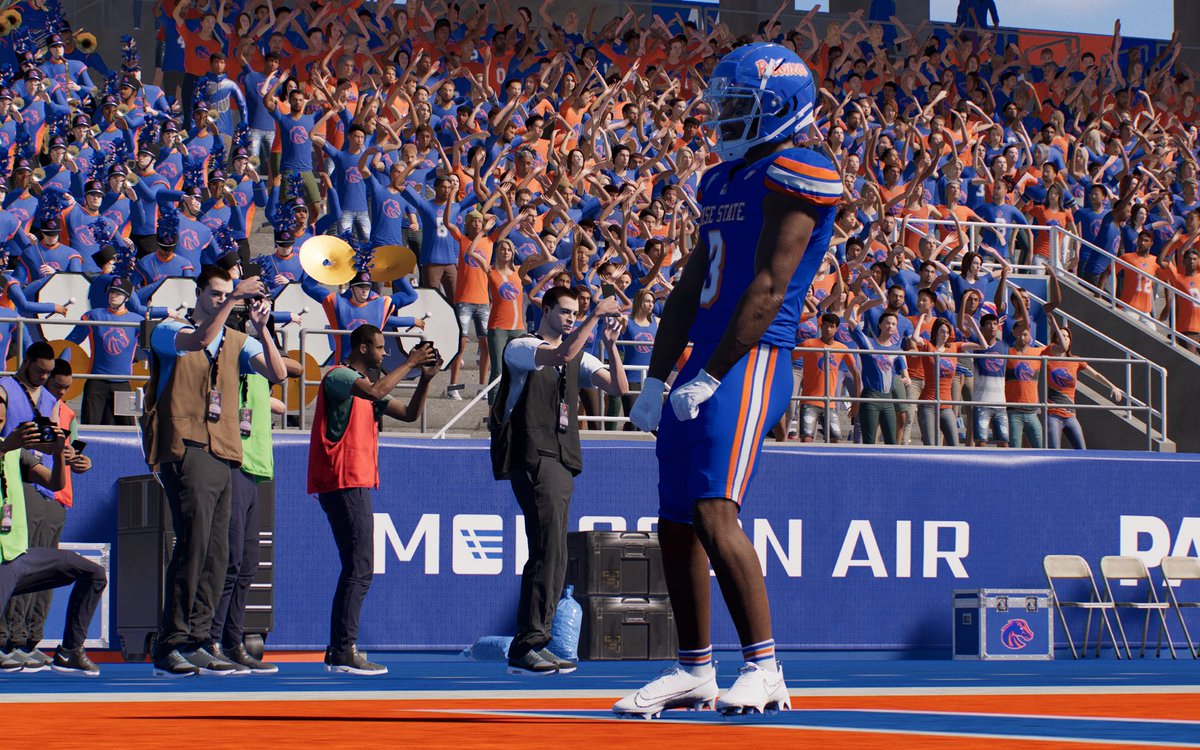 RobinBanks666's tweet photo. like we’re on the page or something @BroncoSportsFB huh? 👀🤝🫡

#BleedBlue https://t.co/Sc25W3p5GS