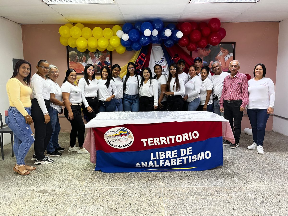 MROBINSONYARA's tweet photo. #16Sep Se llevó a cabo con total éxito emotivo acto de grado en la cuál se hizo entrega de certificados de alfabetización y 6to grado a nuestros patriotas graduados en el mcpio Independencia.
Felicitamos a todos nuestros patriotas
@NicolasMaduro
@HectoRodriguez
@delcyrodriguezv https://t.co/jRMsn466Qc