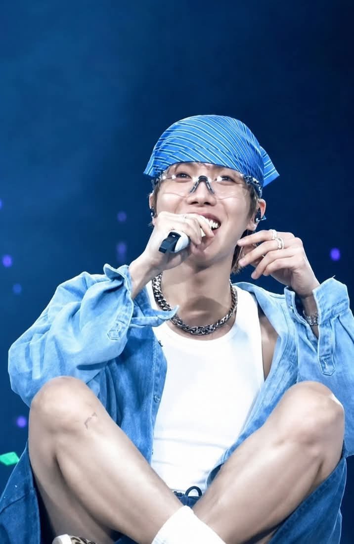 hobicorebr's tweet photo. 🏆 j-hope recebeu 2 indicações individuais no BreakTudo Awards 2026

🌎 Artista Global — j-hope 
🍝 Colaboração Internacional do Ano — “SPAGHETTI” (LE SSERAFIM feat. j-hope)

A cerimônia acontece em 24 de novembro, em São Paulo

📅 A votação oficial começa em 17 de setembro e segue até 17 de outubro, pelo site da premiação