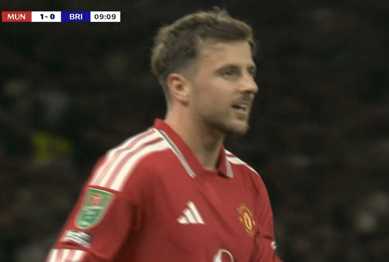743Dharper's tweet photo. Mason Mount scores his 8th career goal for Manchester United in just 4 seasons. Baller👏🏽🔥 https://t.co/y5I7obhPLS