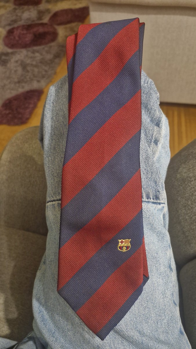 starboycuba's tweet photo. granddad gave me a barca tie... kinda chic https://t.co/pKaUIYHKeY