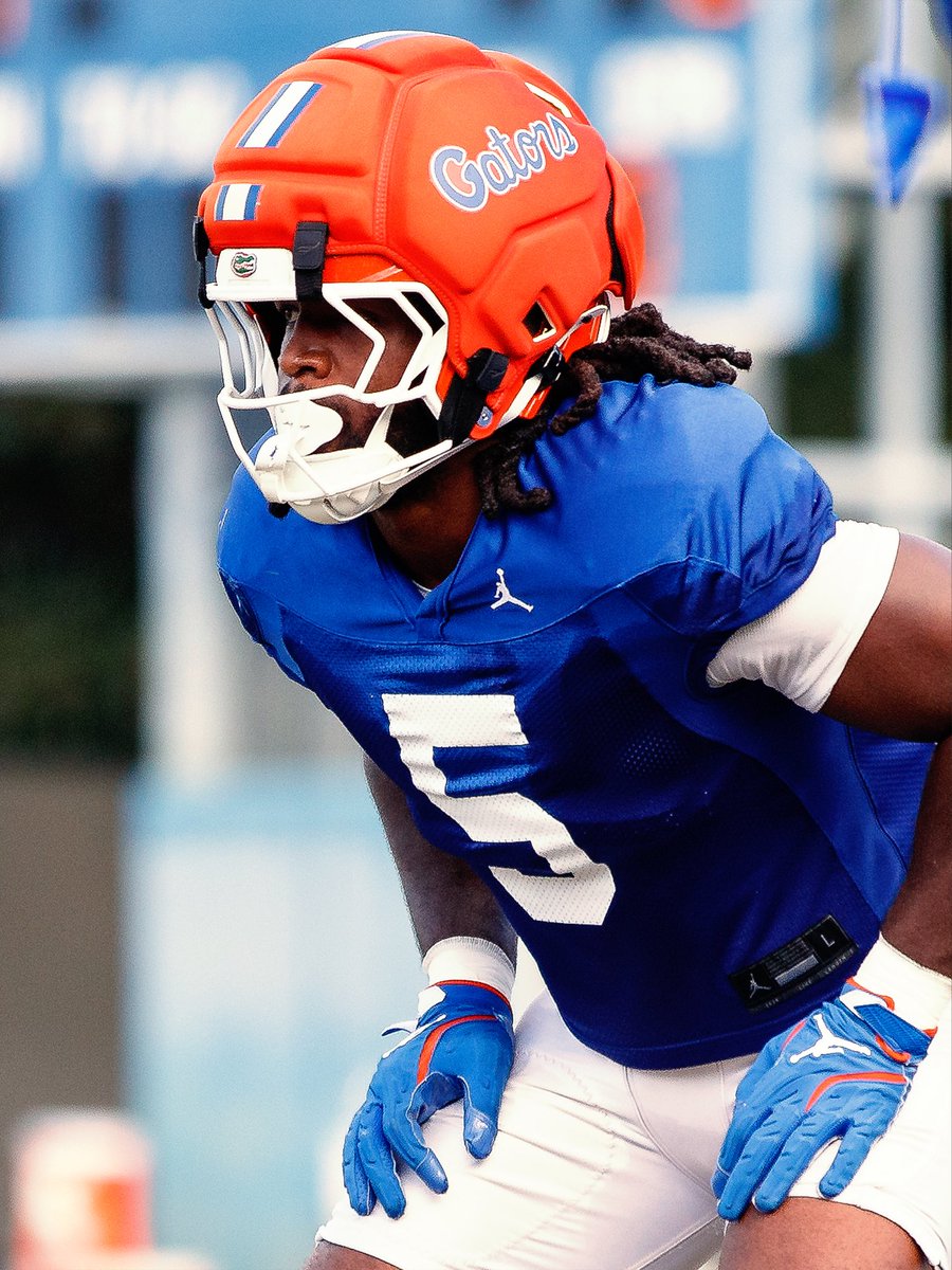 GatorsFB's tweet photo. Wednesday work 🔒 https://t.co/w0pvVrRllR