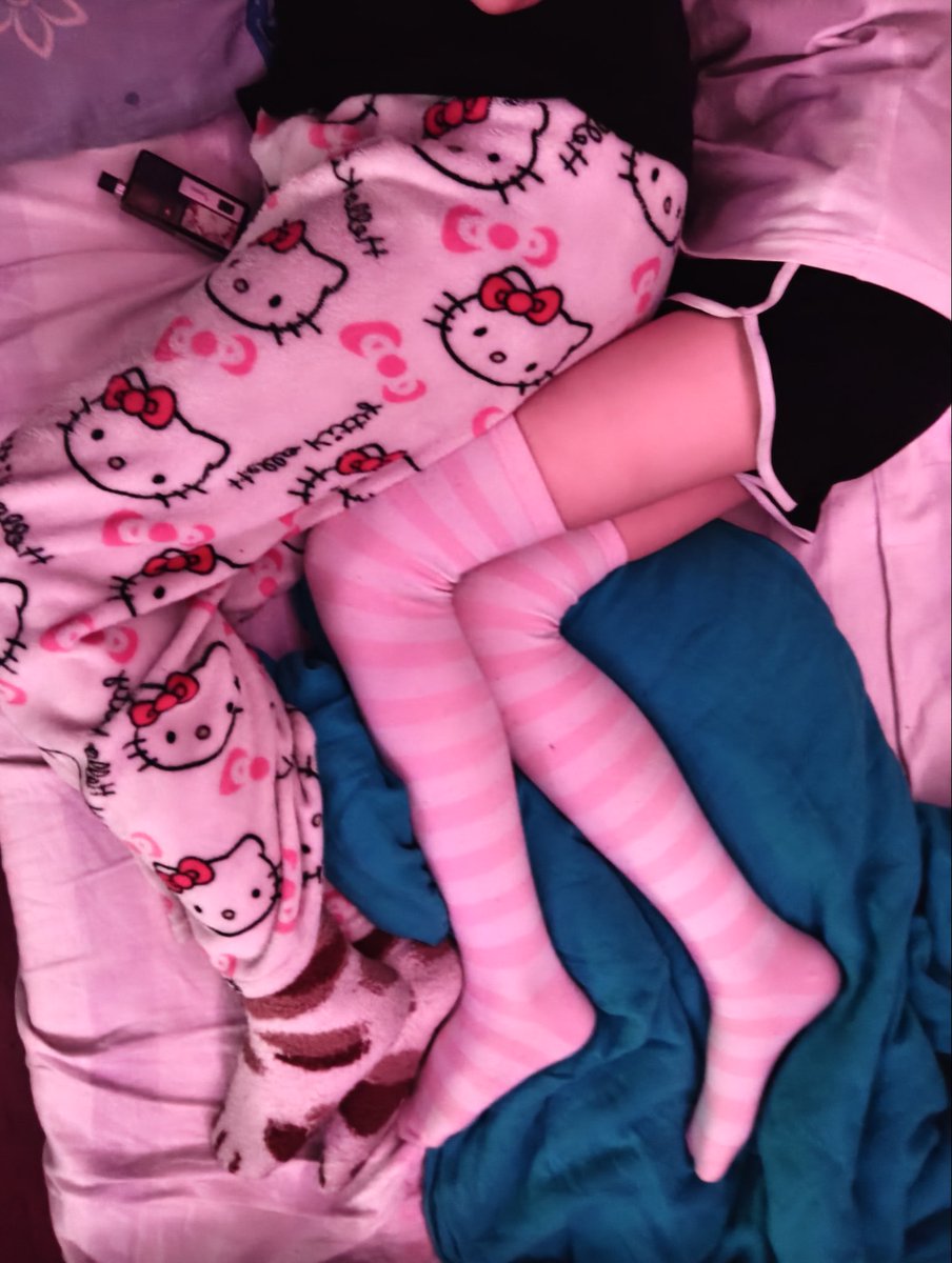 Misakemrrow's tweet photo. #femboy @miyanomeow 
Only straight guys! :3 https://t.co/d0OTYcHaOi