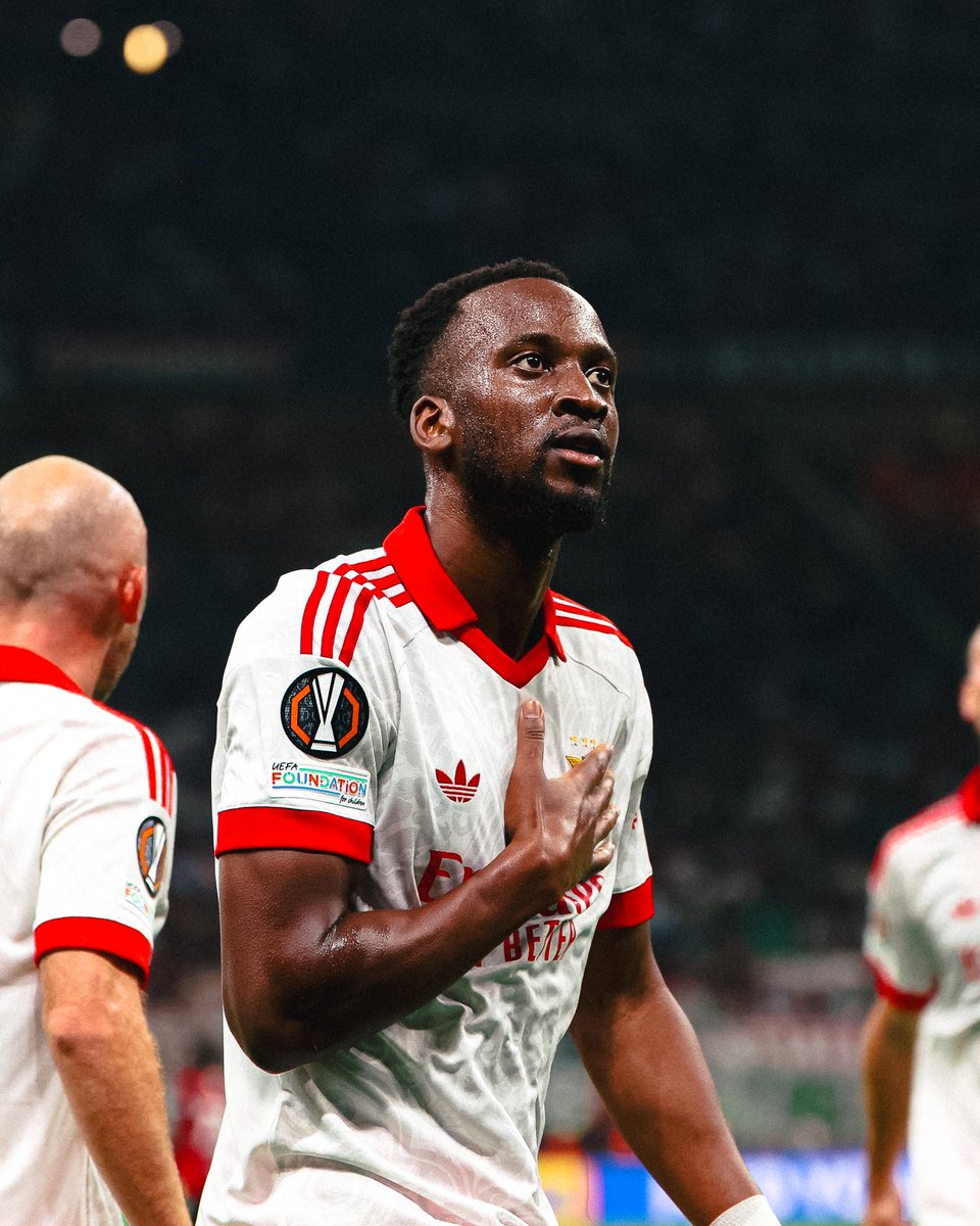 SLBenfica's tweet photo. Dodi 🤩 https://t.co/RfD0lD03kF