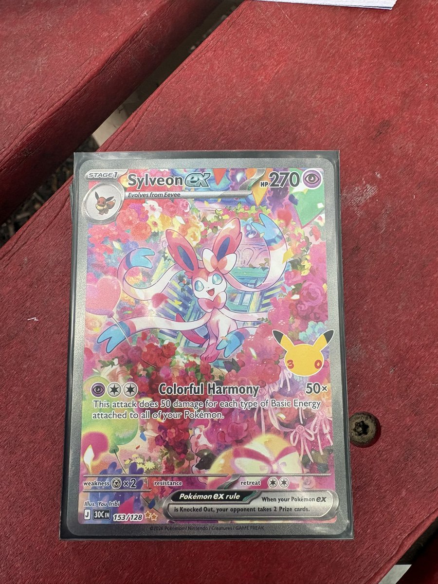 SalemsIncident's tweet photo. Bought a 30th Anniversary ETB today

Best box i’ve ever opened.

i’m beyond happy!!! https://t.co/gMVpzL1OD1