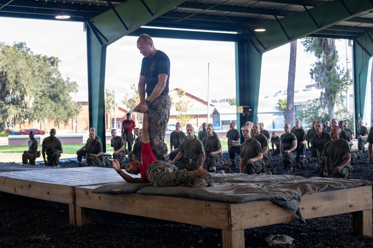 USMC's tweet photo. One Mind, Any Weapon https://t.co/jRCBAiFYpG