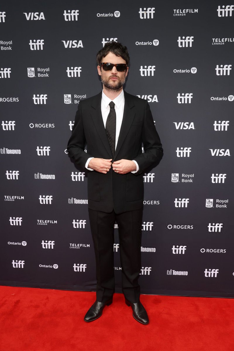 AliciaxVikander's tweet photo. 2026 Toronto International Film Festival - "The Man I Love" Premiere
#TomSturridge https://t.co/Y3WxLfAWHh