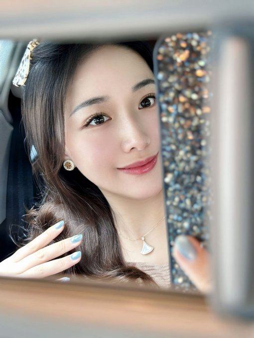 mitzdmalik's tweet photo. 愿我们每个人都遵循自己的时钟，做不后悔的选择。 2026一切顺遂 https://t.co/qf5C4SPFOf