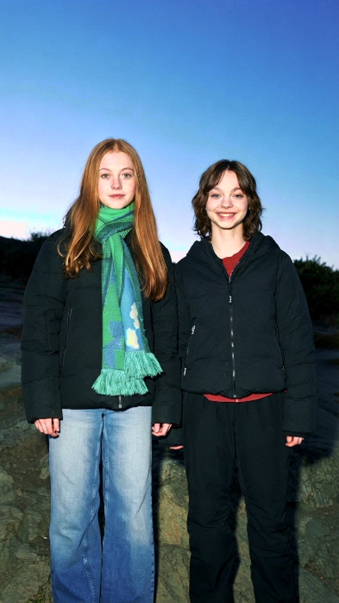 THYPIRATEAM's tweet photo. #FictionalCharacters #Actress #YoungCelebrities #EvieTempleton #EmmyMyers #MerlinaSeries #Photoshoot #CandidPhotos #HighQualityPhotos #WednesdaySeries #FunnySeries #Sitcom #Poses #AI #4K https://t.co/CgZCaqyV58
