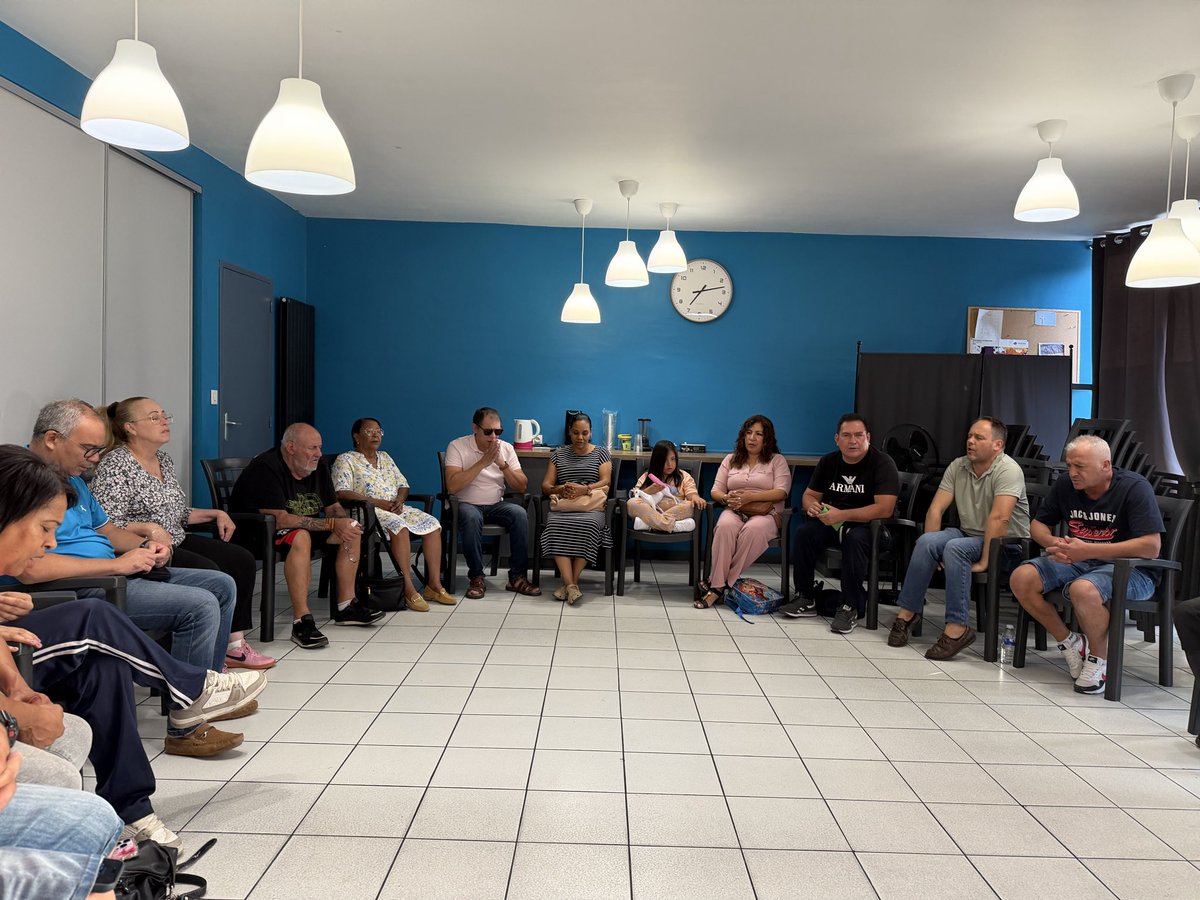 EglisePhare's tweet photo. Réunion des responsable de l’église Franco Espagnole le Phare, nous commençons à préparer notre convention annuelle, soyez béni. https://t.co/829JWWvYAL