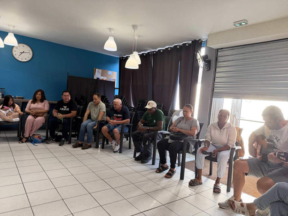 EglisePhare's tweet photo. Réunion des responsable de l’église Franco Espagnole le Phare, nous commençons à préparer notre convention annuelle, soyez béni. https://t.co/829JWWvYAL