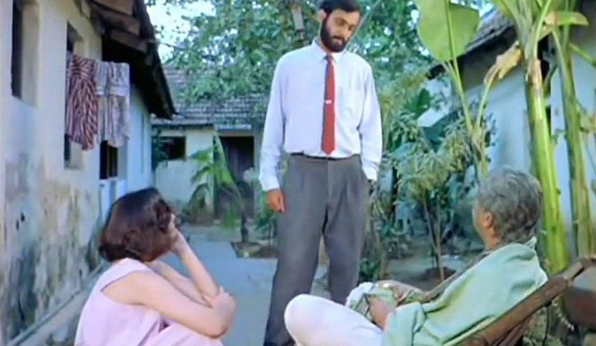 prateekkul's tweet photo. Maali, agar tum college nahin jaoge toh khaoge kya? https://t.co/3MxEG0FzAb