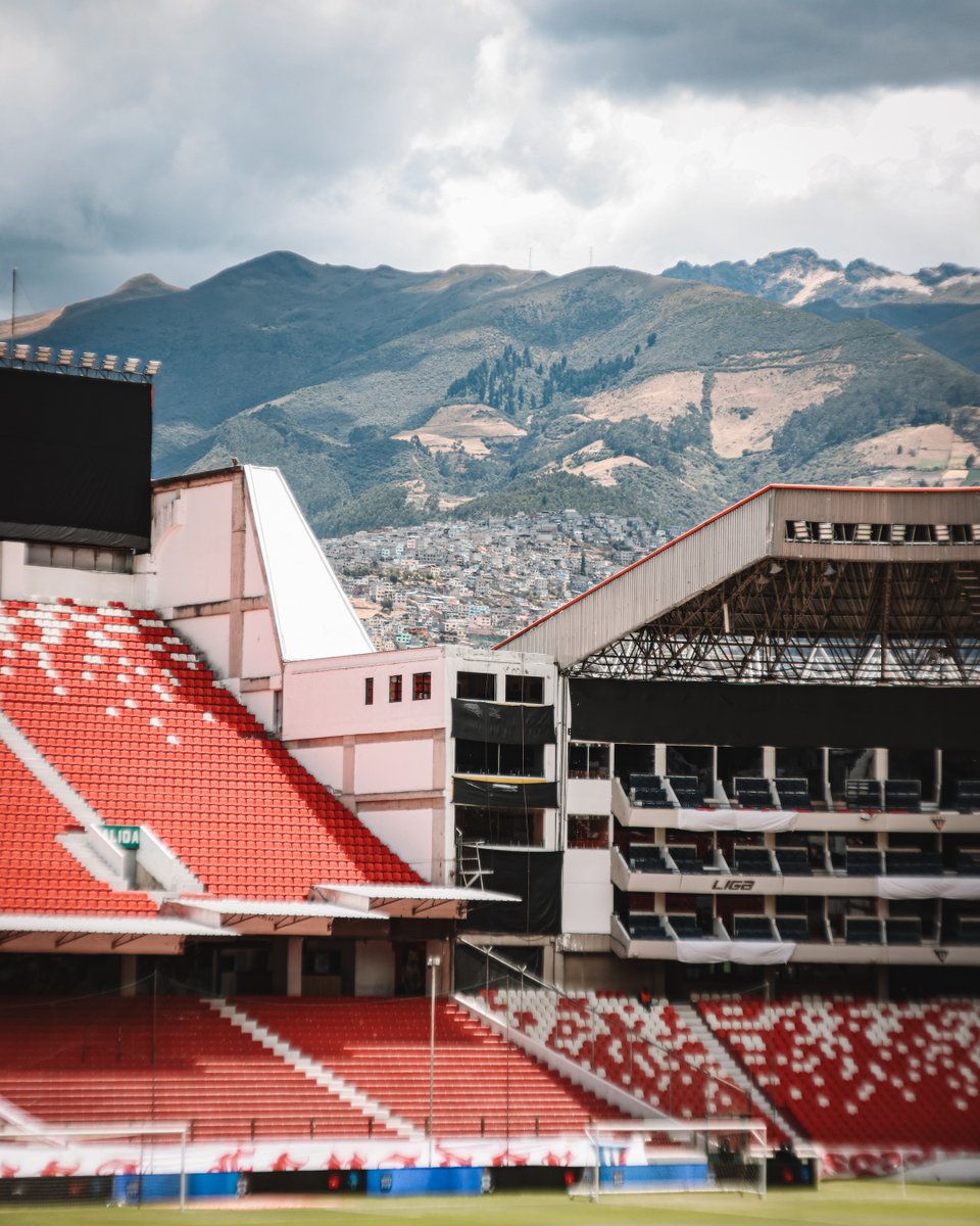 Palmeiras's tweet photo. Estádio Rodrigo Paz Delgado📍 🏟️ https://t.co/Q99gDhJot6