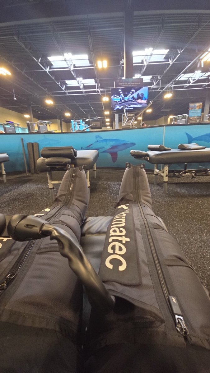 GageSeely's tweet photo. Recovery is part of the work. 💪🏈
Taking care of the body so I can keep getting better and competing at my best. #QB1 #Work #SeniorSeason #AYGATT #AGTG #QBTraining #Classof2027 @One11Recruiting @QBHitList @Rivals @Recruiting817 @_EliteProspects @GregBiggins @BrandonHuffman @ChadSimmons_ @mcprepathletics @TXPrivateFBGuy @TXPSMedia @its_codywhite @PrepRedzoneTX @tapps247 @ELITE_HSFB @NextupDfw @GoEOSfit