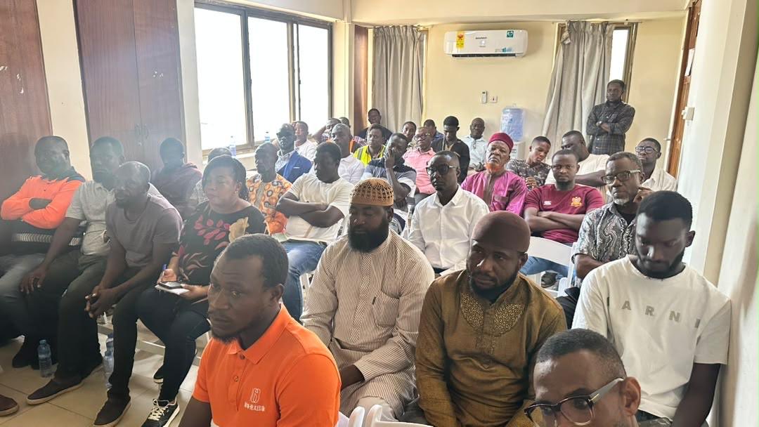 EPA_Ghana's tweet photo. The EPA Western Regional Office in Sekondi organized a capacity-building workshop for industry players in the waste management sector

#EPA #WasteManagement  #EWaste #ScrapMetal #UsedOil #PlasticWaste #CircularEconomy #Sustainability #EnvironmentalAwareness https://t.co/3HVDbVFqO1