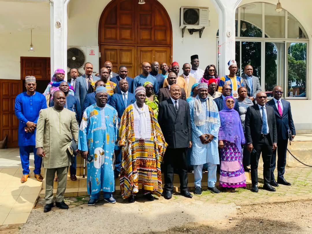 MINAC237's tweet photo. La Présentation du Projet d’inscription du « Feo Kague » sur la liste représentative du patrimoine immatériel de l’humanité de l’Unesco était a centre des échanges de l'audience accordée a la communauté Tupuri ce jour par MINAC
@joDionNgute
@UNESCO https://t.co/A7oJp8SAOX