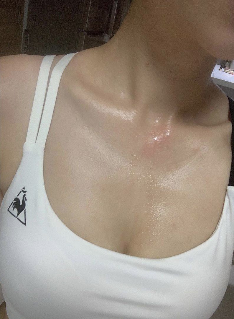 Emomilktea112's tweet photo. 💦
#港女 #淫娃 #sp https://t.co/0lFaFxJidl