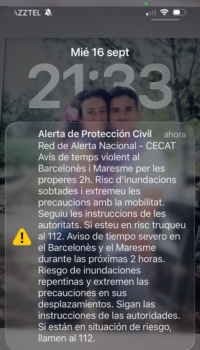 Laurabriz2's tweet photo. Da igual donde estéis, SIMPRE LLEGA TARDE, por suerte he podido llegar a casa ❤️‍🩹 https://t.co/GPYlewAM9Z