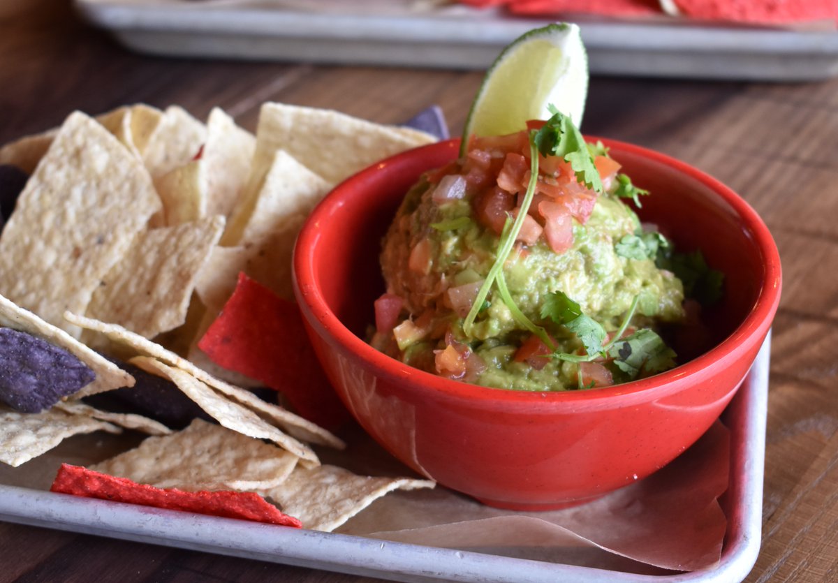 Monstergolfclub's tweet photo. Holy guacamole... you made it to the 19th hole. 🥑⛳️

Celebrate National Guacamole Day with a little post-round fuel at #DosGatos at @RWCatskills 

Because every great round deserves a great encore. 👹 https://t.co/C7dGITtNjx https://t.co/X1rBFRPDH1