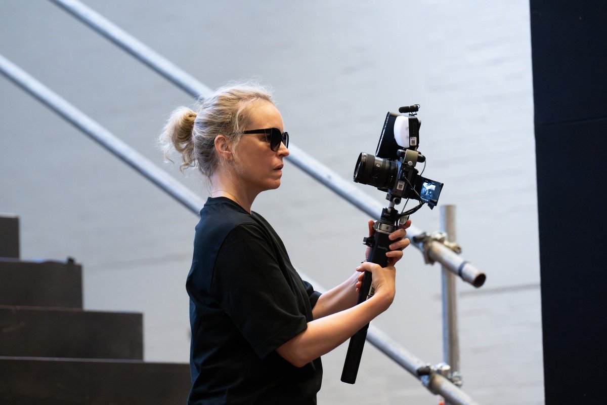 ninahossarchive's tweet photo. Nina Hoss and Cate Blanchett in rehearsal of Electra/Persona

(https://t.co/t2LovKknIl) https://t.co/gkeOLpYa2w