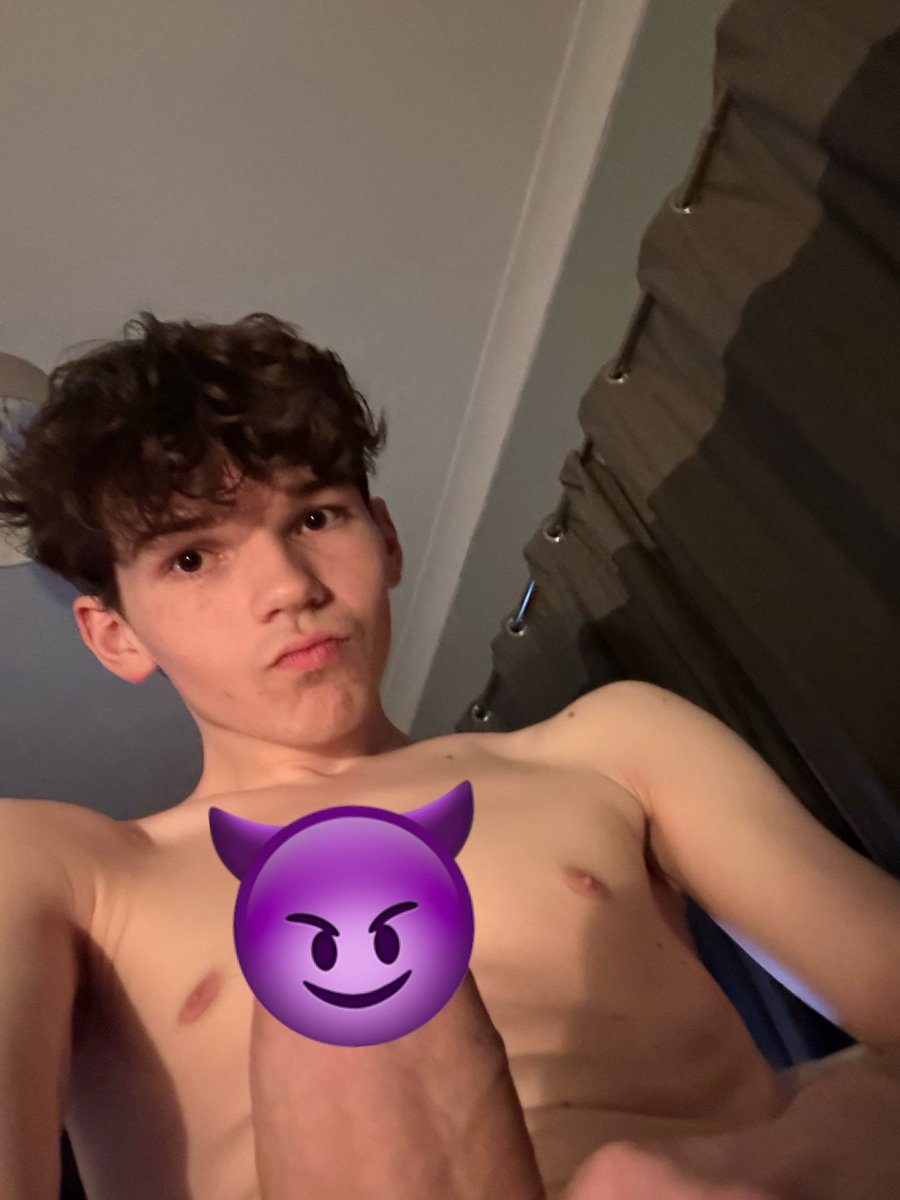 Lucas_woodsss's tweet photo. wonder what it’s hiding?? 😗😗 https://t.co/dNxsqNyjtn