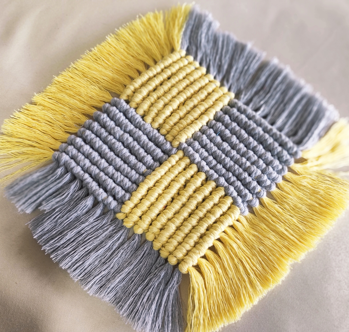 bibin294054's tweet photo. Just caught this little win: fresh towels folded and stacked by the window, sunlight hitting the soft blue fabric. Quiet, cozy vibe for tonight. https://t.co/DUXUv4tU5P