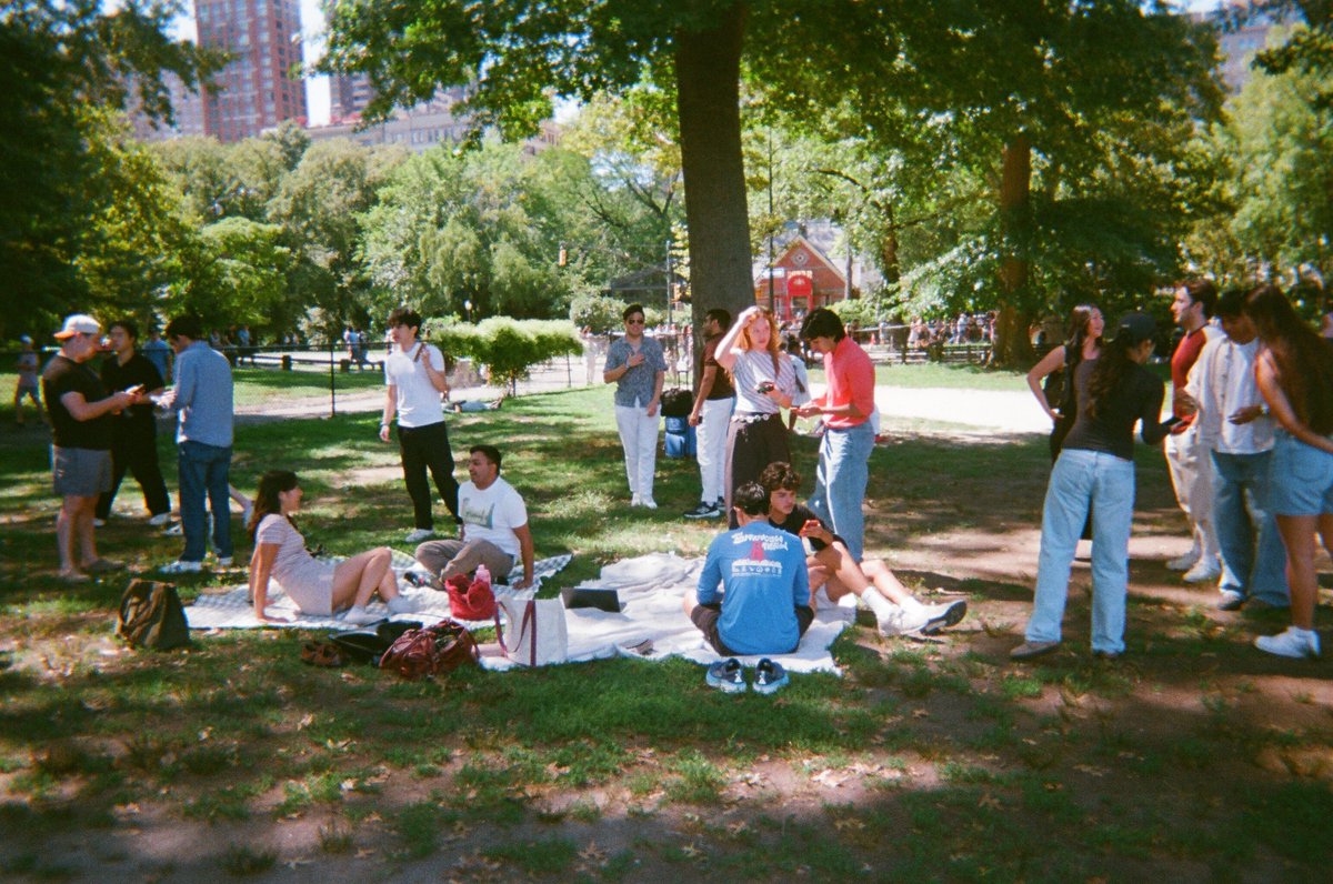 thecollectiv3e's tweet photo. Some shots from our for new member meet ups!

We host welcome gatherings for new cohorts in both NYC and SF. 🥳

LA is coming soon! https://t.co/X3tb2SI6LA