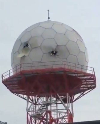 CCOESARCHIVE's tweet photo. Hoy fue un radar, mañana puede ser uno de nuestros helicópteros con una decena de soldados abordo, o nuestros  aviones de combate en sus hangares. 

¡El peligro es REAL!

O nos adaptamos o vamos a sufrir más pérdidas humanas y materiales. https://t.co/oh7gyg9JMR